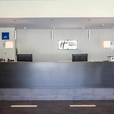 Express Sant Cugat By Ihg Hotel 3*