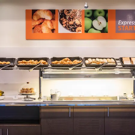 Express Sant Cugat By Ihg Otel 3*