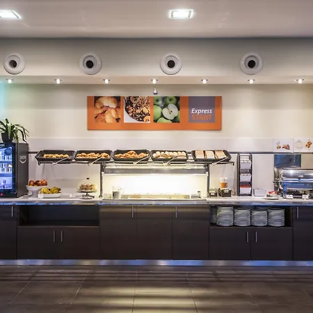 Otel Express Sant Cugat By Ihg