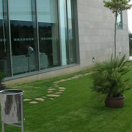 Otel Express Sant Cugat By Ihg Sant Cugat del Vallès